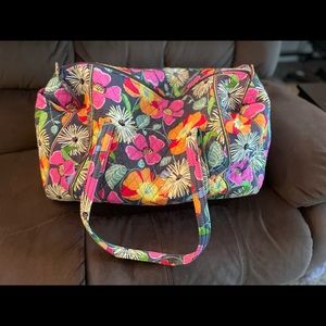 Vera Bradley Large Duffel (like NEW)